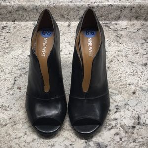 Nine West Black Leather Heels